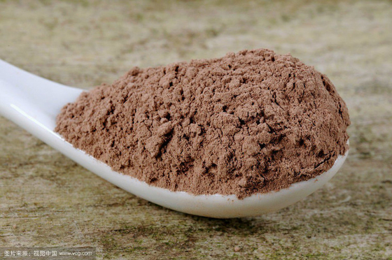 Een poeder Heerlijke Additieven voor levensmiddelen van de Klassen Natuurlijke Cacao met Roodachtige Bruine aan Donkere Bruin